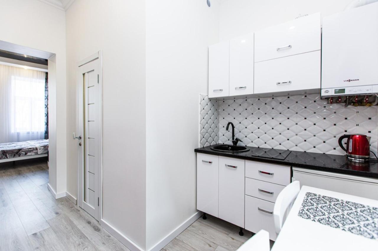 Однокомнатная Форум-Центр Apartment Liov Exterior foto