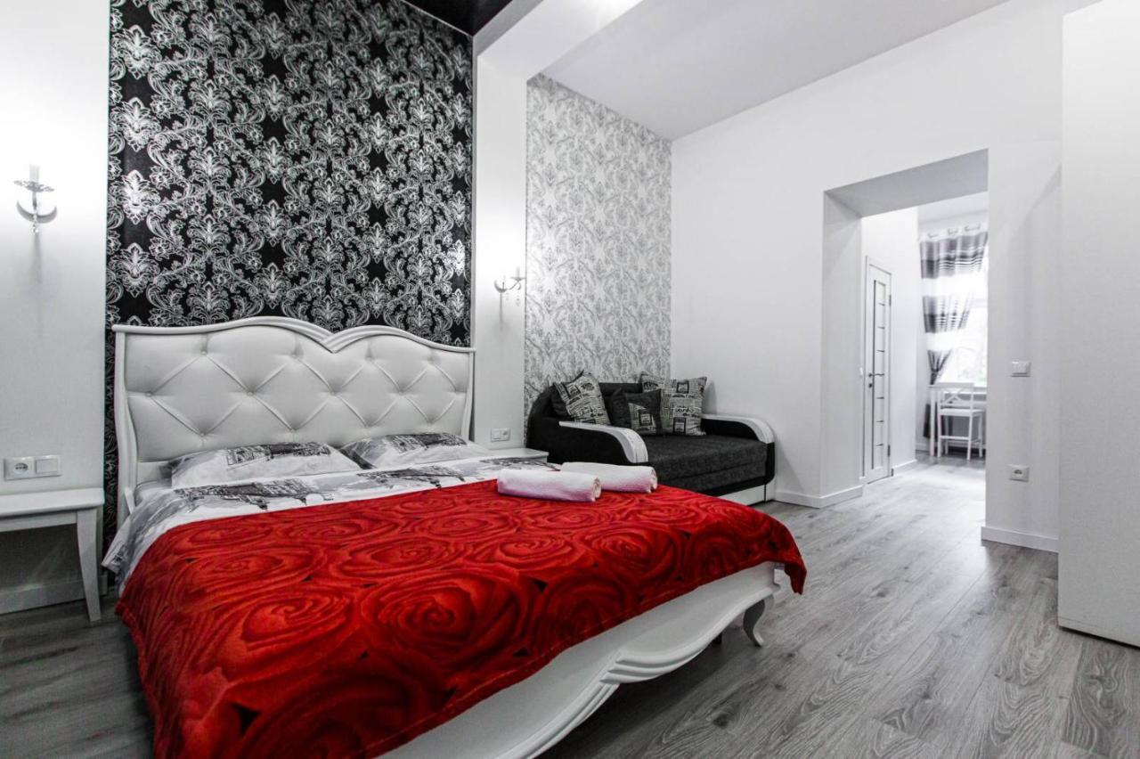 Однокомнатная Форум-Центр Apartment Liov Exterior foto