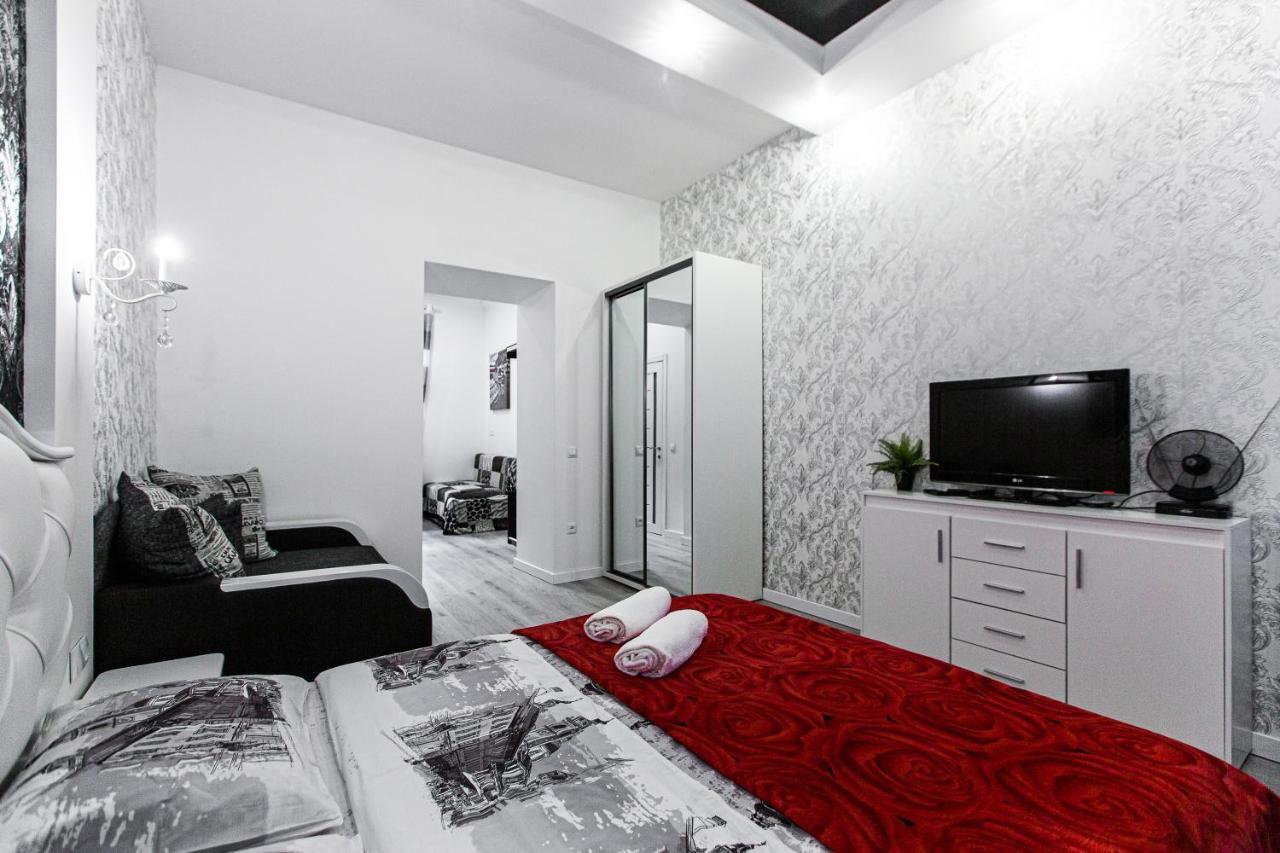 Однокомнатная Форум-Центр Apartment Liov Exterior foto